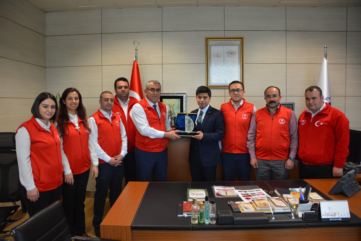 GSBgenclik's tweet photo. Ahiliğin başketinden, Kırşehir Gençlik Merkezleri ailesini Genel Müdürlüğümüzde misafir ettik. https://t.co/hbe3ayzNDY