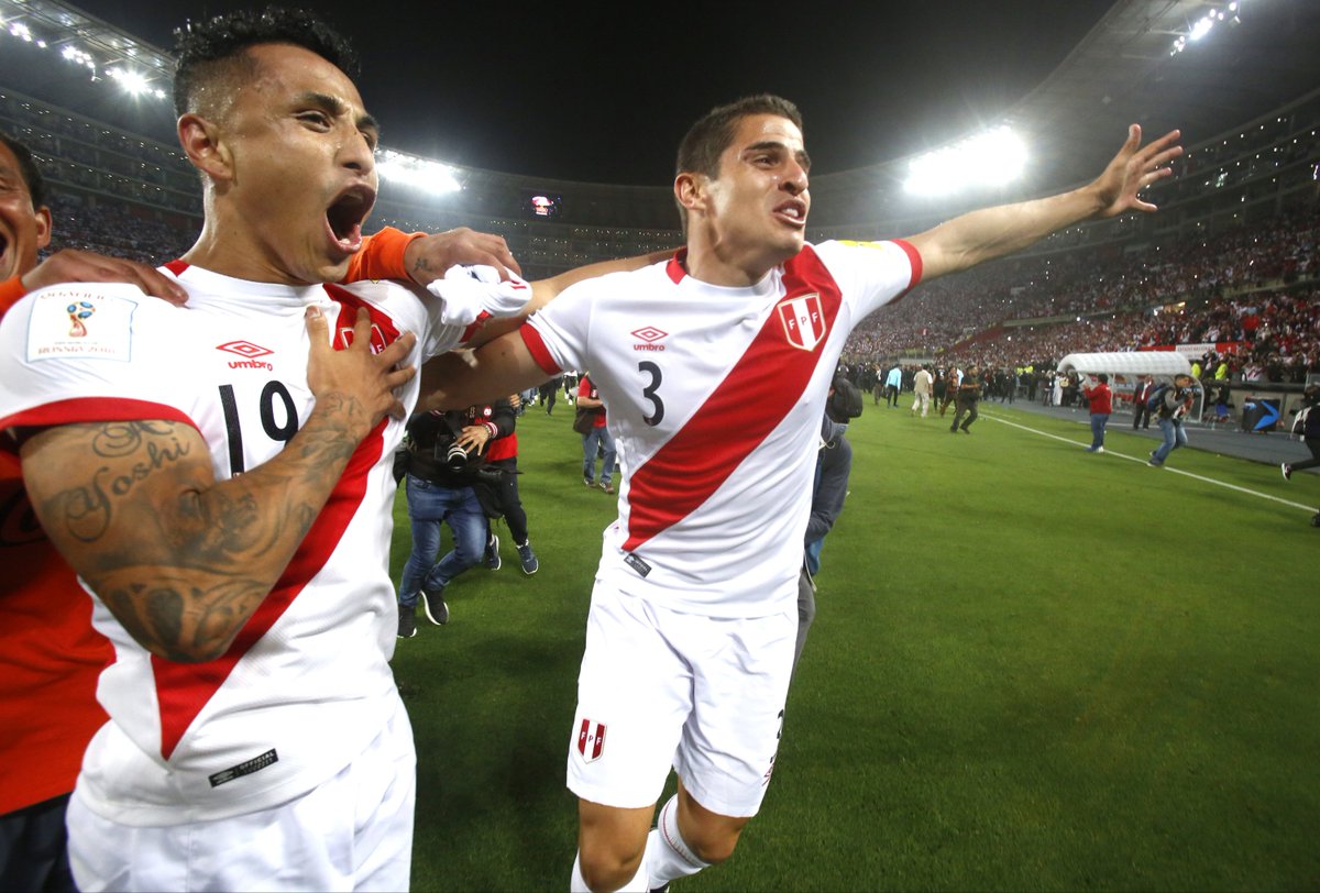 fifaworldcup_es's tweet photo. 🇵🇪🙌🇵🇪🙌🇵🇪🙌🇵🇪🙌

#MondayMotivation 

🇷🇺 #Rusia2018... ⏳ https://t.co/8w8KpLtAkB