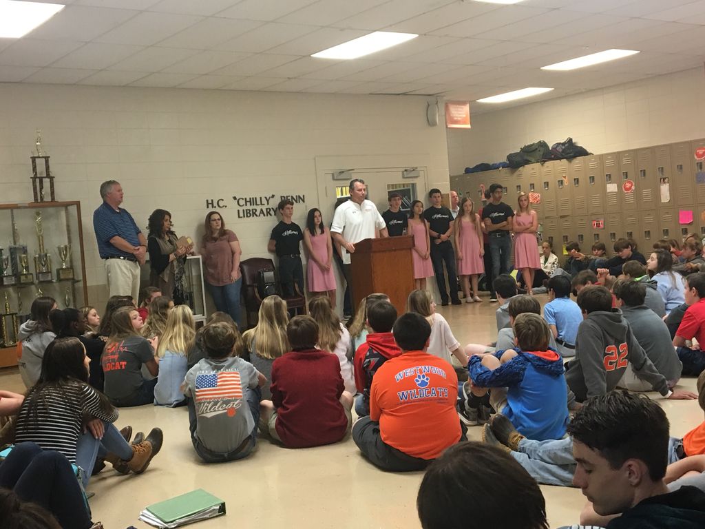 Announcing Prom! The Time of our Lives! 
Seniors were presented with invitations today at the beginning of school.