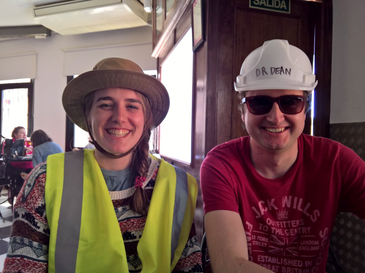 dmilan10's tweet image. Expecting falling rocks and poor his visibility this afternoon #hullalmeria2018