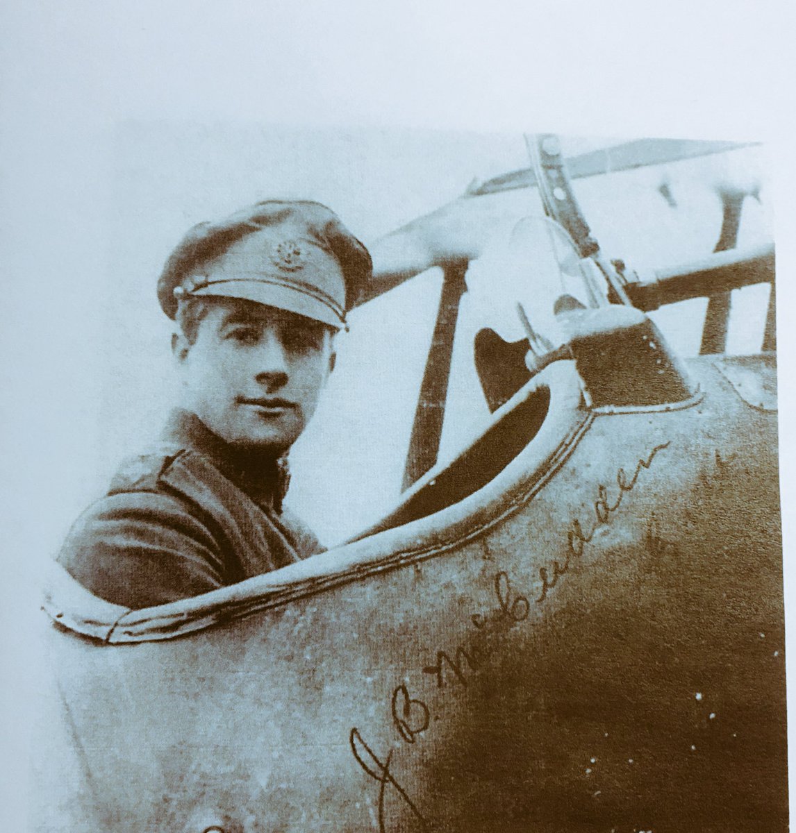 CorpsColRE's tweet photo. Looking forward to 12 April 18 when James McCudden VC DSO* MC* MM will be remembered outside the @REMuseum by @medway_council @BritishArmy @RoyalAirForce @Proud_Sappers #courage #distingished #sacrifice https://t.co/hHdtV2LMJW