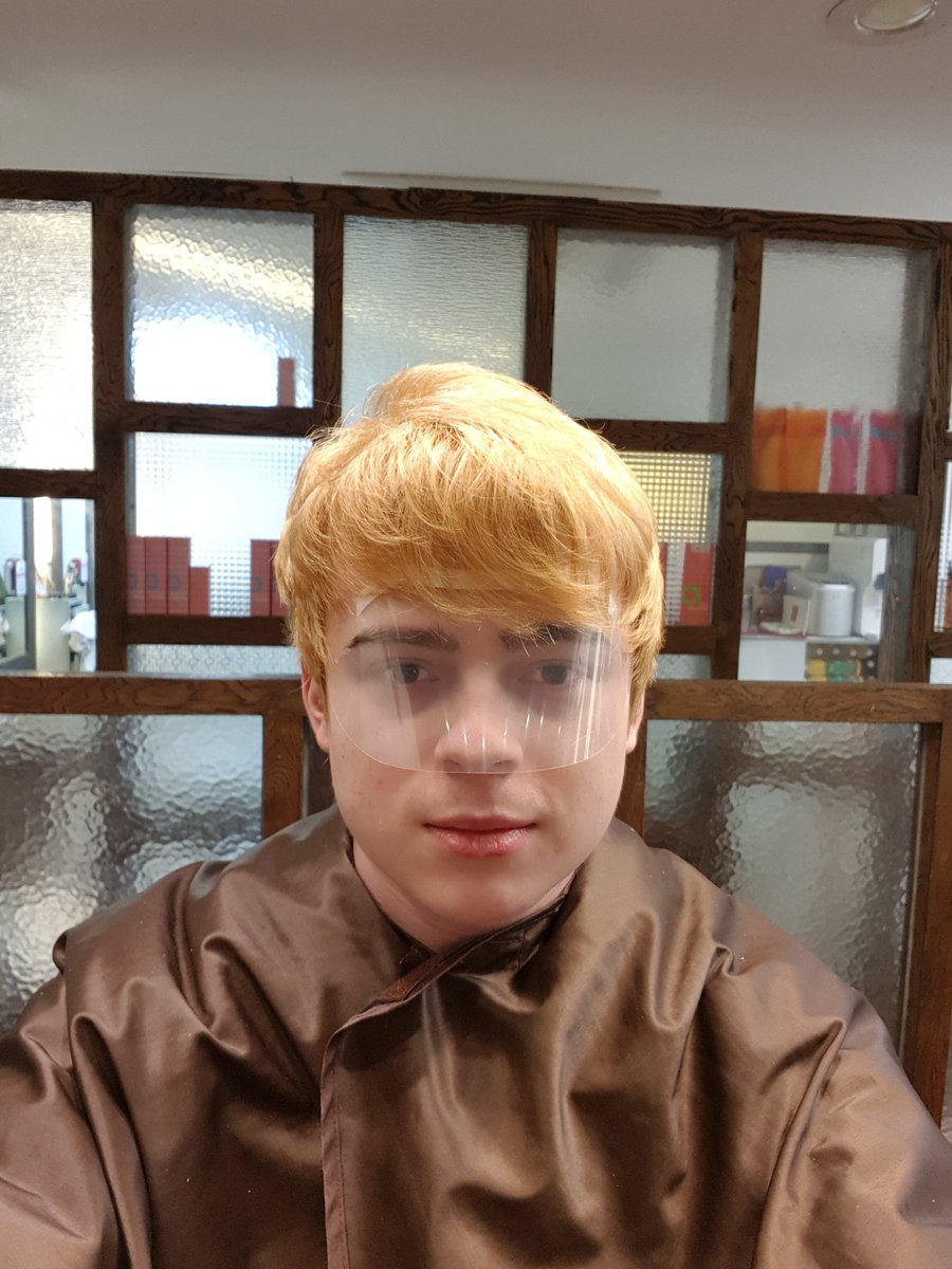 Chap_GG's tweet image. Vous preferez à droite ou à gauche ??