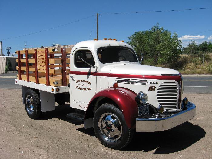 By_JackRoberts's tweet image. I was gonna grumble about all my travel recently. But I write for a trucking magazine, so...
Anyway - Here are a few vintage REO trucks to get Monday up and rolling!