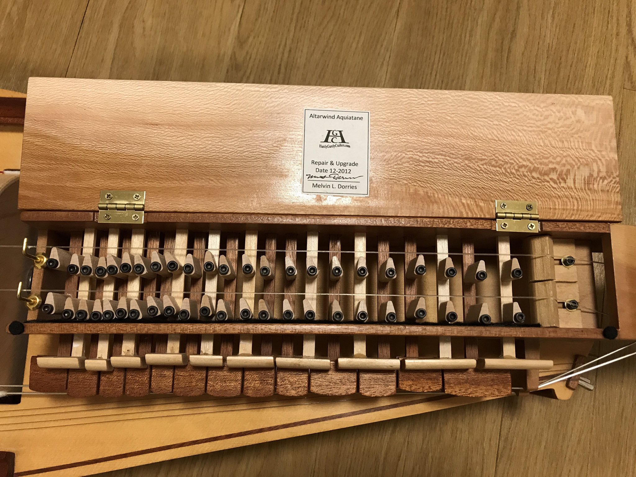 久野幹史@ハーディガーディ( hurdy gurdy )奏者 on X: 