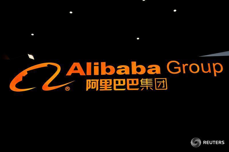 ReutersBiz's tweet photo. Alibaba to invest extra $2 billion in Lazada in aggressive Southeast Asian expansion https://t.co/Oox4pPT7zC by @catecadell @RDchatters $BABA https://t.co/gMsL8s9kzr