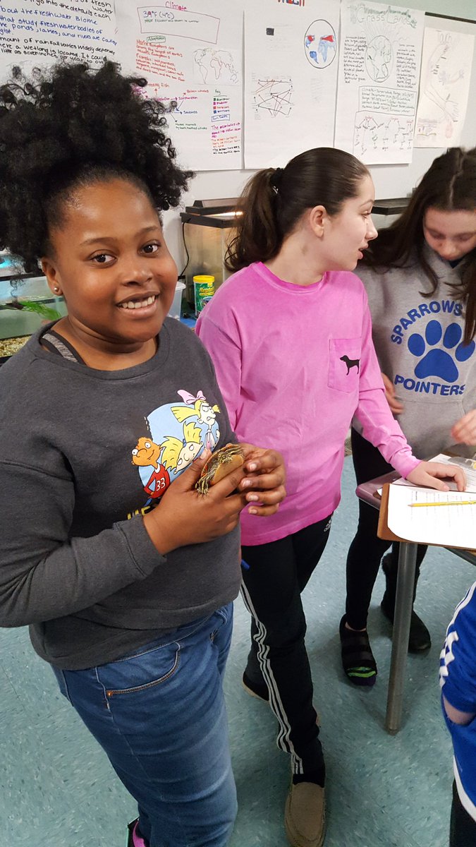 Jenjewabodis's tweet photo. Another great day @SparrowsPointHS! F &amp; W students teaching 6th grade students @SparrowsPointMS Thank you @foundationbcps for funding this worthwhile project to improve literacy and cross curricular partnerships @BCPSSci @BCPS_ELA #readtheoutside #speakingandlisteningskills https://t.co/67dm3bz4ed