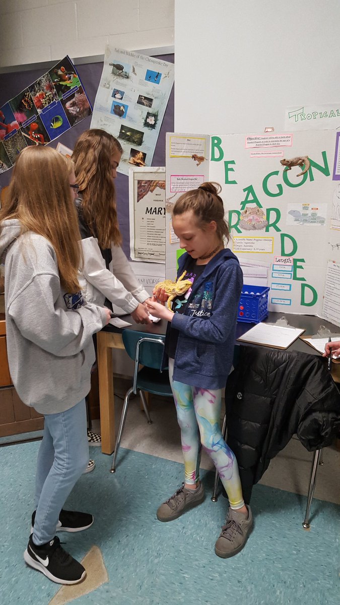 Jenjewabodis's tweet photo. Another great day @SparrowsPointHS! F &amp; W students teaching 6th grade students @SparrowsPointMS Thank you @foundationbcps for funding this worthwhile project to improve literacy and cross curricular partnerships @BCPSSci @BCPS_ELA #readtheoutside #speakingandlisteningskills https://t.co/67dm3bz4ed