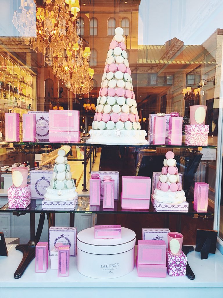 SnapWashington's tweet photo. Definitely coming back for some @LadureeUS in Georgetown. https://t.co/y4WEp089xb