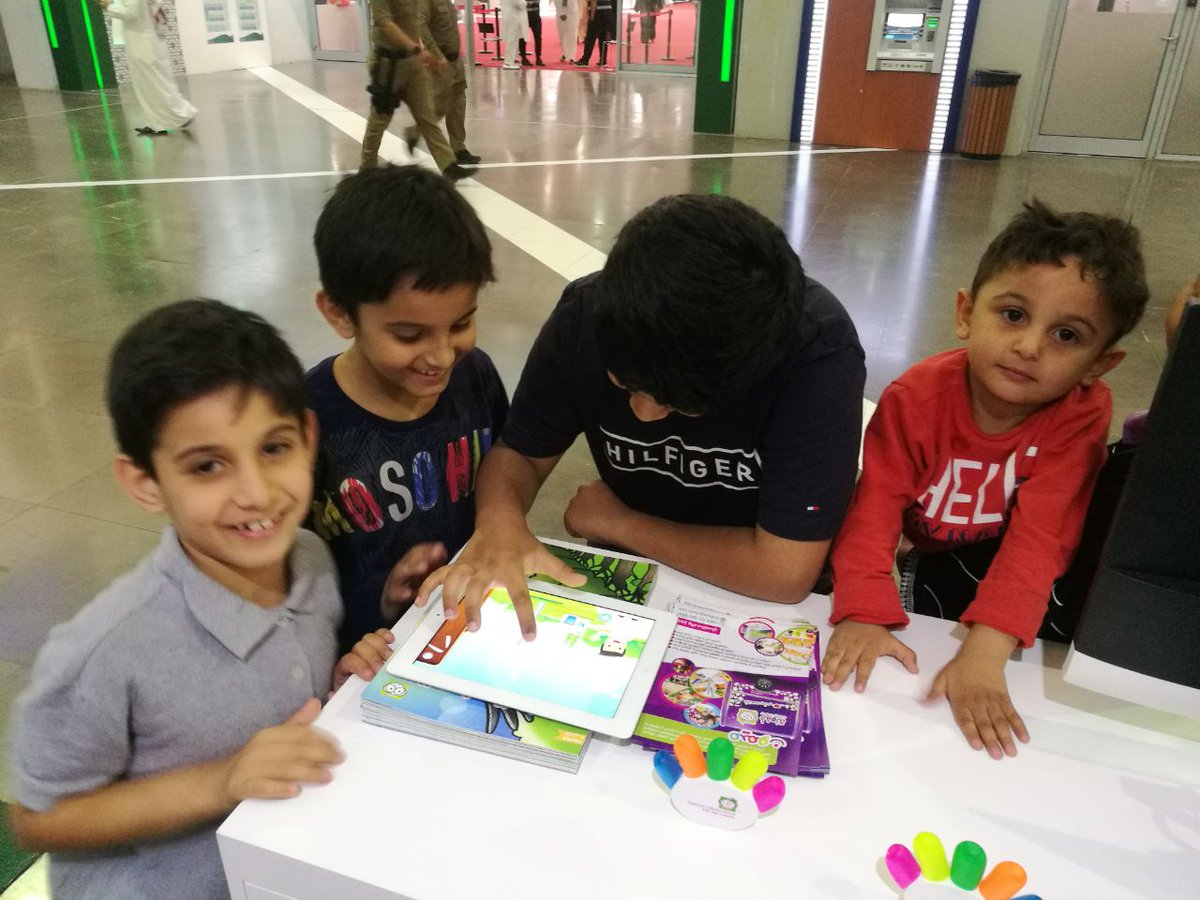 KidsAppSa's tweet photo. ننتظركم اليوم بشغف في #معرض_الرياض_الدولي_للكتاب_2018 
أمام بوابة المعرض رقم 2
ومنتجات صديقي @AdnanQuran  تجدونها متوفره في جناح الأطفال V5 
لدى عالم المواهب @mowahibcom 😍 https://t.co/jmDHSPmQde