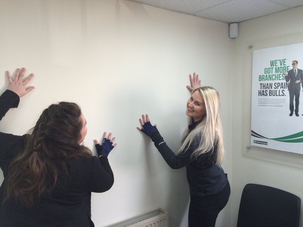 erac_jackh's tweet photo. @liligrainger getting ready to hit the climbing wall in lincoln celebrating her future leaders quater 2 victory 💪👏🎉 #futureleader #U4D @JD_ERAC @Enterprise_WHR https://t.co/VE2LntDc3u