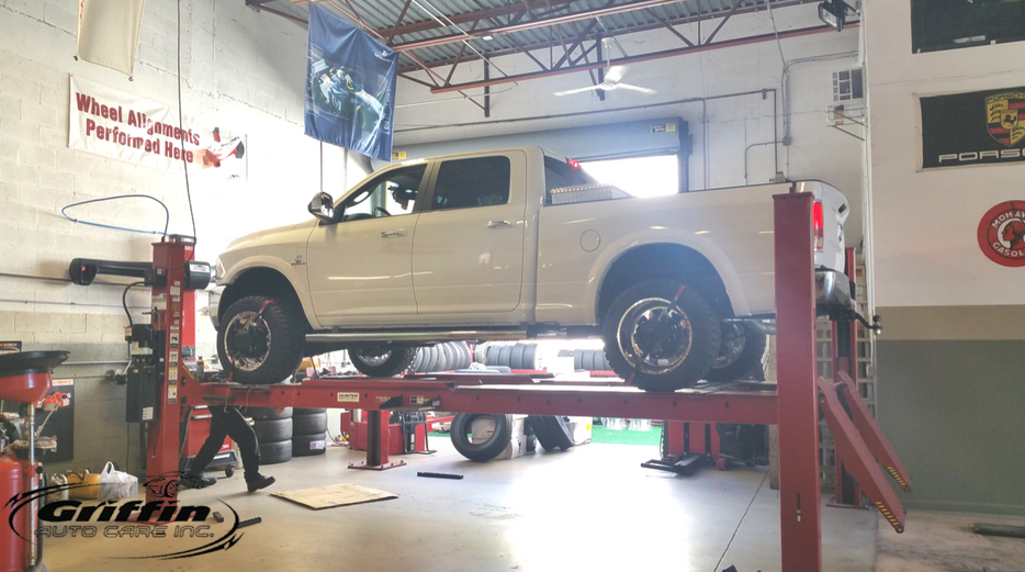 GriffinAuto_Inc's tweet photo. Not only do we deliver superior customer service to our private clients, we extend that service to a wide range of other clients including; fleet, insurance and dealership partners.

Learn more about our services at: https://t.co/EYI39NZlun https://t.co/7IQONrWYSs