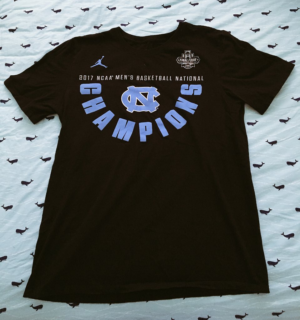 kfitz134's tweet image. when you want to wear all black bc you’re in mourning, but you also still want to flex