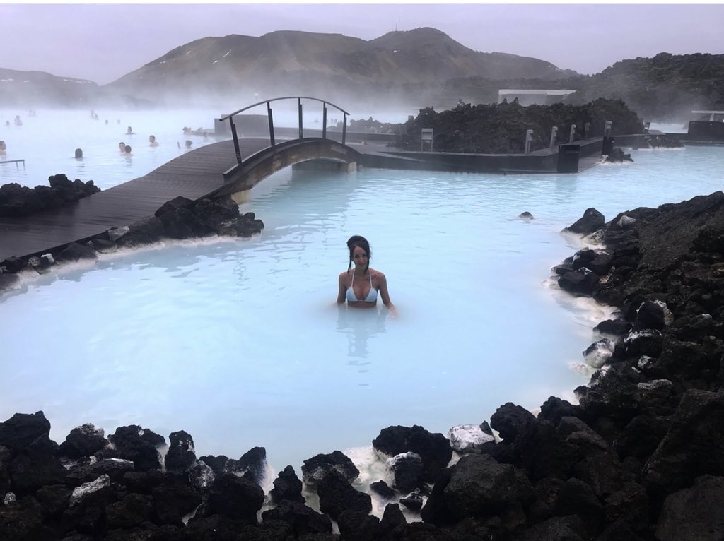 wov3nn's tweet image. Guys, let’s do a travel bucket list thread. Drop yours below, with pictures if possible 😃
Mine (the pics are from the net)
Egypt 🇪🇬 - Pyramids of Giza
Iceland 🇮🇸- Blue lagoon
Morocco 🇲🇦 - Marrakech
Bali