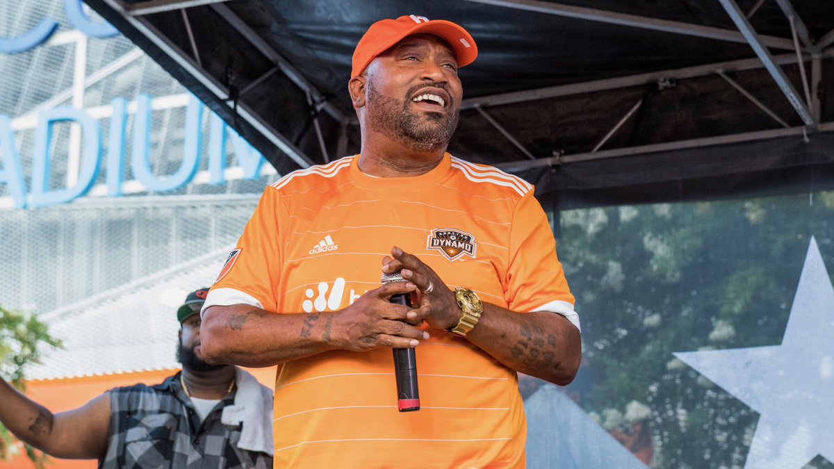One time for the King of Trill 🤘  Happy birthday, @BunBTrillOG! #ForeverOrange https://t.co/wJXuIszlzP