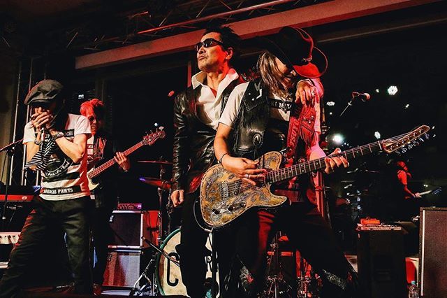 WildGuitarman's tweet image. See you soon in Yokohama ✨
#pitpi #normalparts #dinnerlive #rocknroll #show #yokohama #bagheera #水口晴幸 ift.tt/2ptP2Xl