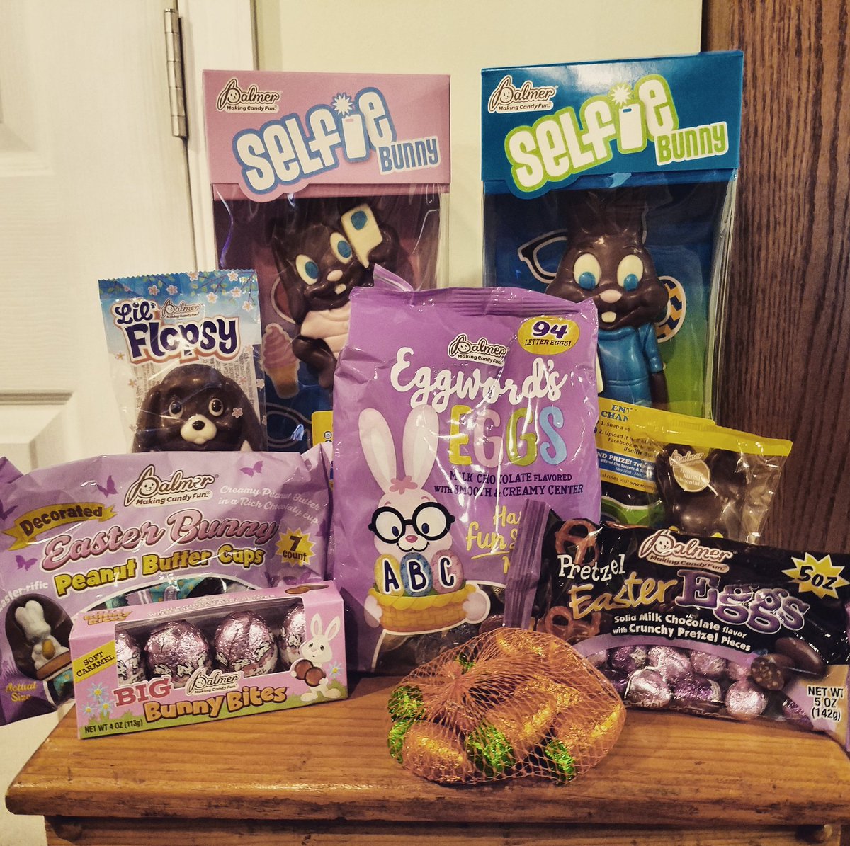 meredithspidel's tweet photo. Less than 2 weeks until Easter, mom! Snag candy to fill their baskets that won't break the bank from RM Palmer Company! With a huge selection of delicious treats, it's a win! #ad #Eastertreats #Easter #Eastercandy #easterbasket #candy #candytime #timeforcandy #Chocolate https://t.co/cL3h581KLu
