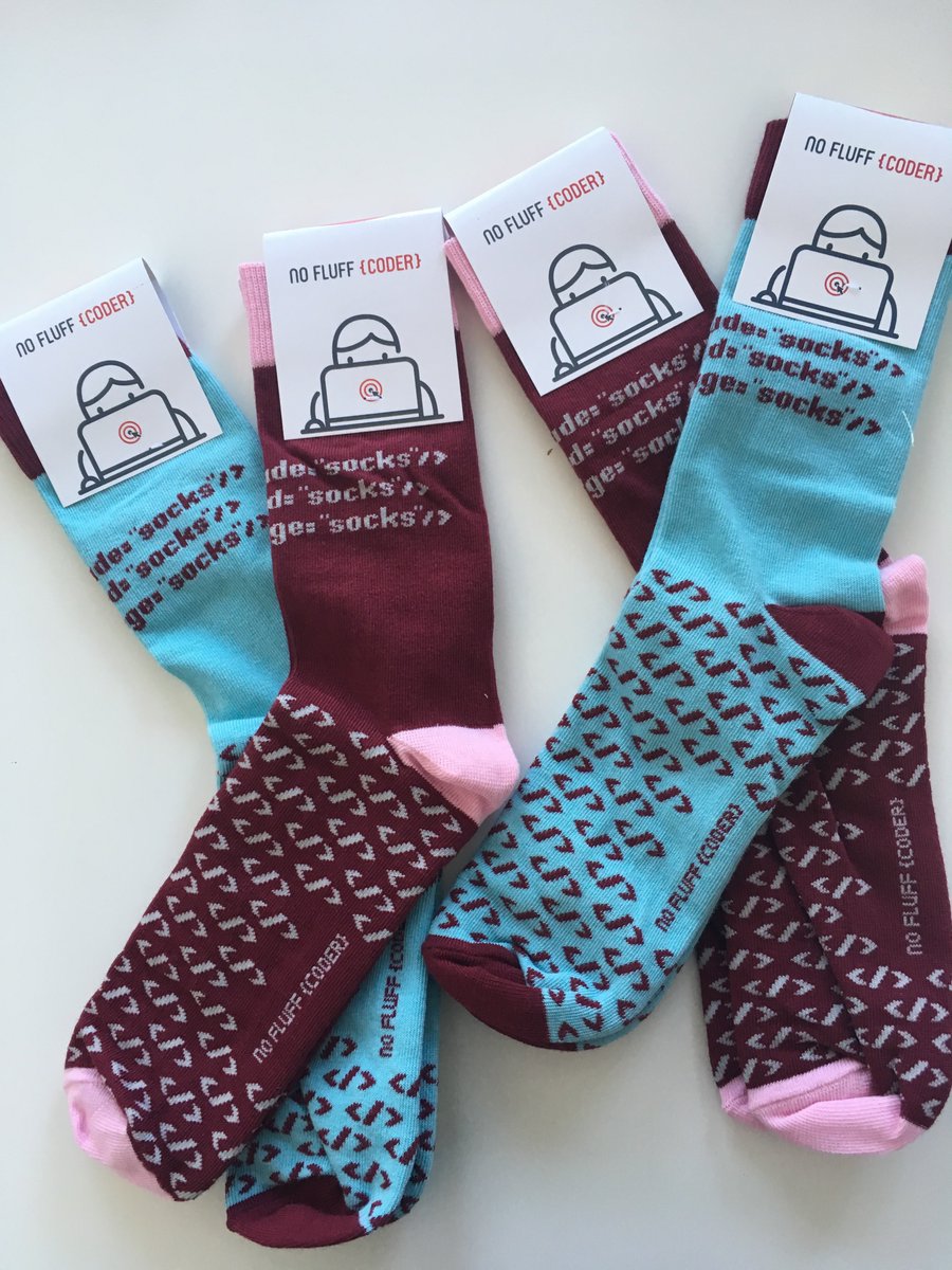 Drogie Koderki, 
oto mały spoiler! Od jutra do naszego sklepu trafią koderskie skarpety dla Pań  😍 Jak Wam się podobają? :) #new #collection #for #female #coders #coding #socks #fashion #creative