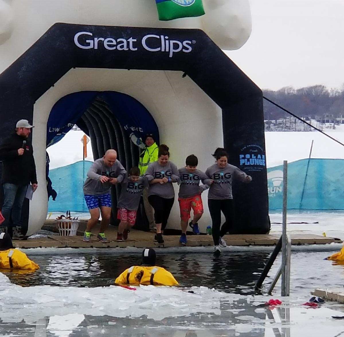 BizImpactGroup's tweet photo. The BIG Dippers raised $1,337! Thank you to all who participated and donated to this great cause! #BIGDippers #PolarPlungeMN https://t.co/mzbNhpsK2o