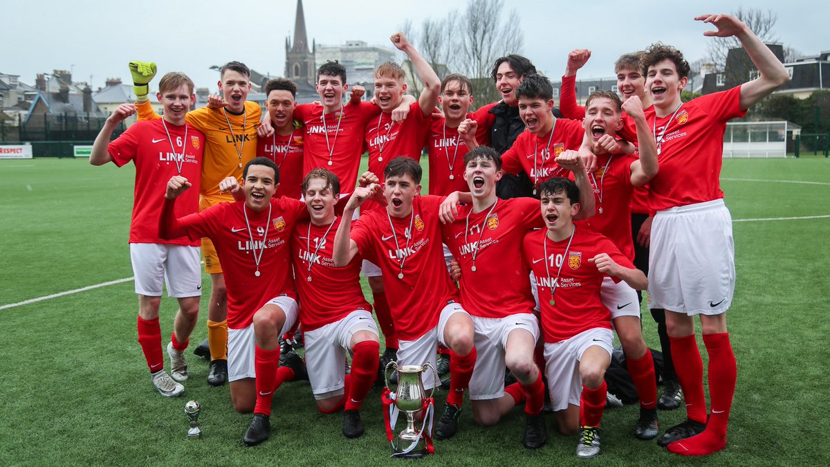 JerseyFA's tweet photo. NEWS| @JerseyFA win the Nigel Gavey U16 Muratti Final! #JERvGUE

Match day images available from: @atopphoto

Read the Full Match Report here:
https://t.co/XeebiHYa1K https://t.co/oIHhSKQWZC