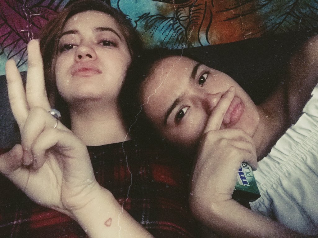 sueanna_dodd's tweet photo. Girlfie ✌🏻⭐️ https://t.co/soCaYUoLmD