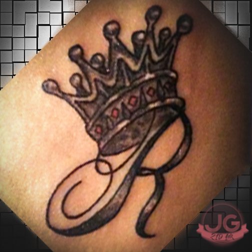 60 Adorable Crown Tattoos On Wrist  Tattoo Designs  TattoosBagcom