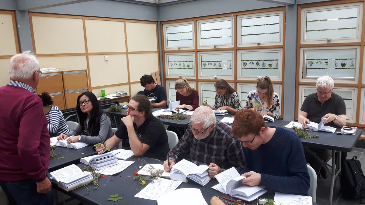 murlong77's tweet photo. Booking deadline extended to Thur 22nd March ... only small number of places remaining: Irish BSBI Conference 2018, Sat 24th March, National Botanic Grdns, Dublin. Visit: https://t.co/2ShBEYgNPA to download flyer &amp; booking form. Fantastic talks, workshops &amp; activities on offer https://t.co/yiC1T1emKZ