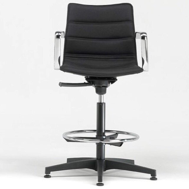 Office chairs. arredoufficiodesign.it #office #furniture #design #ufficio #arredo