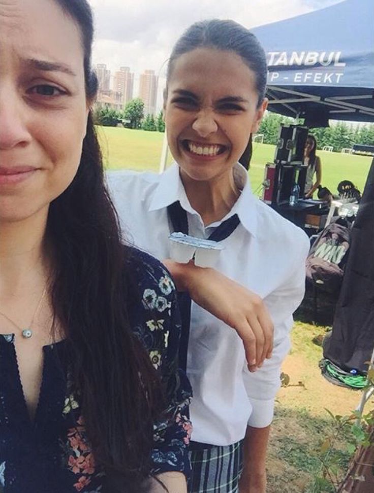 süprizz! #kirgincicekler 😊 setten kalan