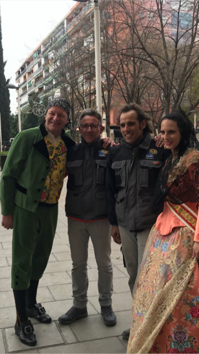 La mascletà de hoy, ha sido disparada por Hermanos Caballer. 
Última mascletà de las #fallas18fps y ha estado espectacular!! #fallaplazasegovia