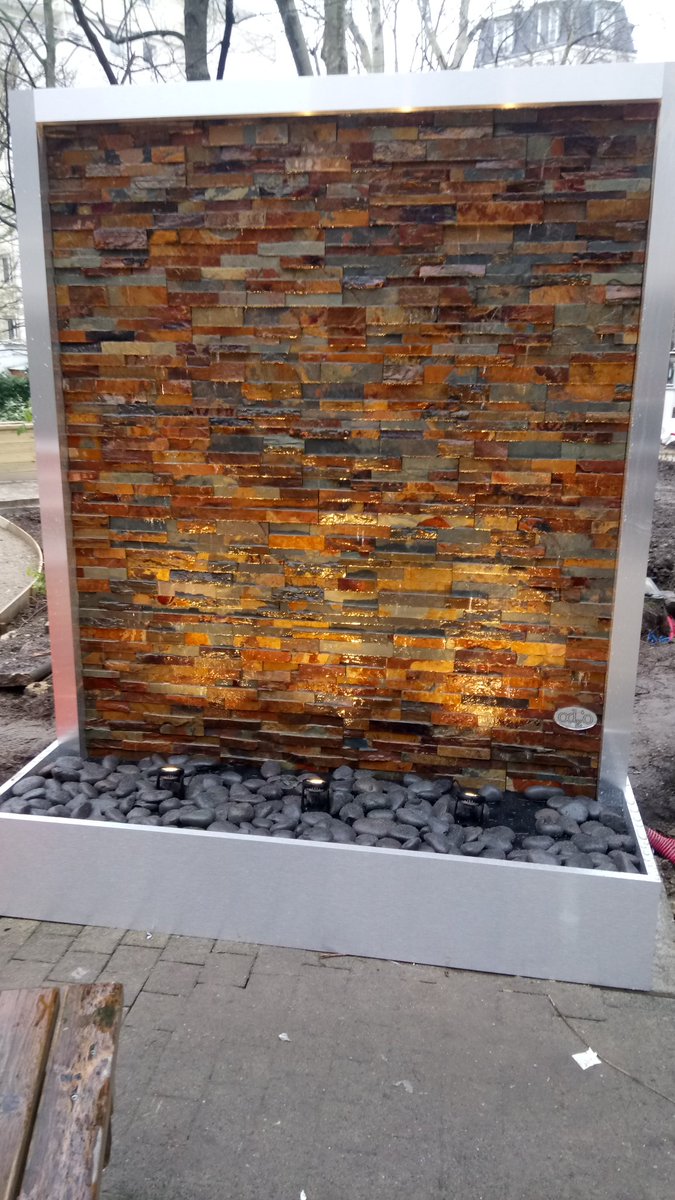 #JardinExtraOrdinaire le mur d'eau à été installé #apaisement