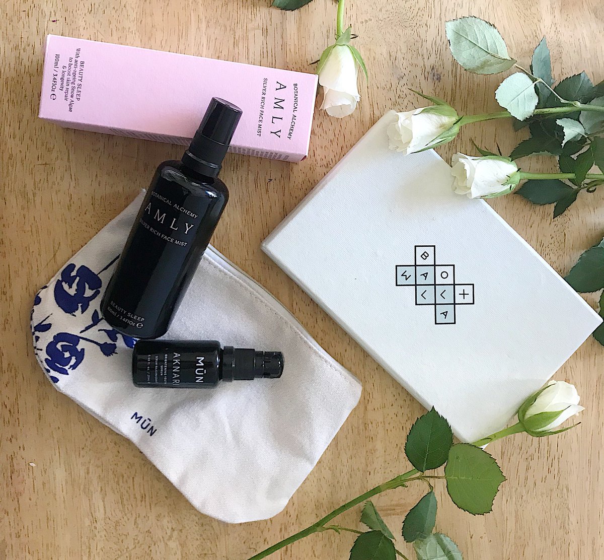 bloomandwell's tweet photo. With April’s box on the horizon, have you experienced @theboxwalla ?
https://t.co/Bp3rhojDky
#boxwalla #subscriptionbox #beautyblogger #GreenBBloggers https://t.co/JumgVKOyXF