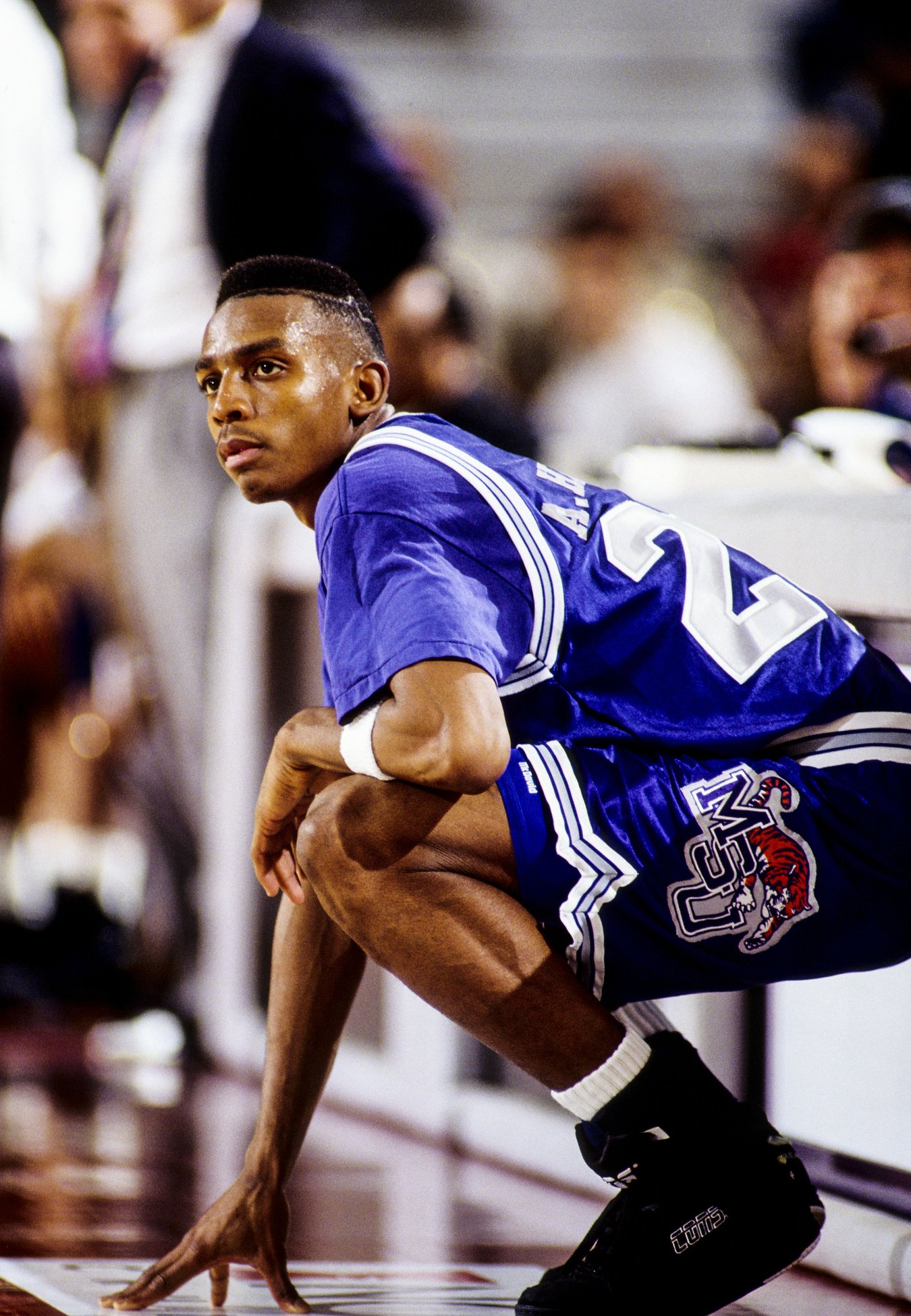 X 上的John Martin：「USA Today just sent over some Penny Hardaway Memphis State  photos from their archive. Pretty cool. (Credit: Richard Mackson/Brian  Spurlock)  / X