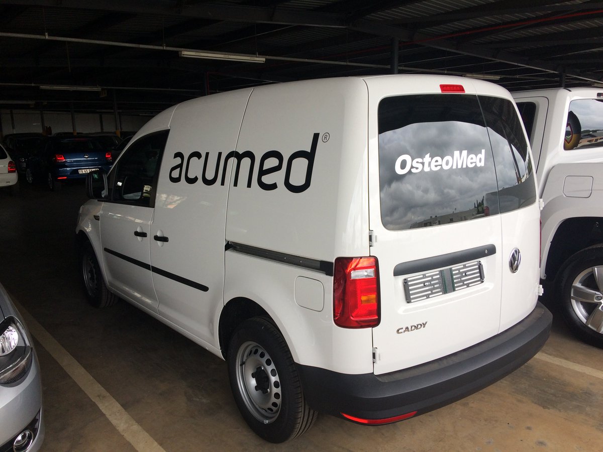 AutoskinP's tweet photo. #vehiclebranding remains the most cost-effective advertising solution. #delivery vans branded Pre-delivery, ensures no wasted time. #vw https://t.co/DYJQpwdBi6