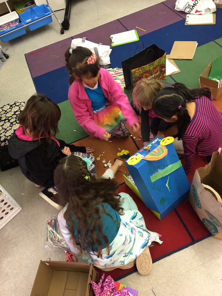 3msproctor's tweet photo. Hoping we caught a leprechaun this weekend! #STEM https://t.co/nz1DyDfOcz