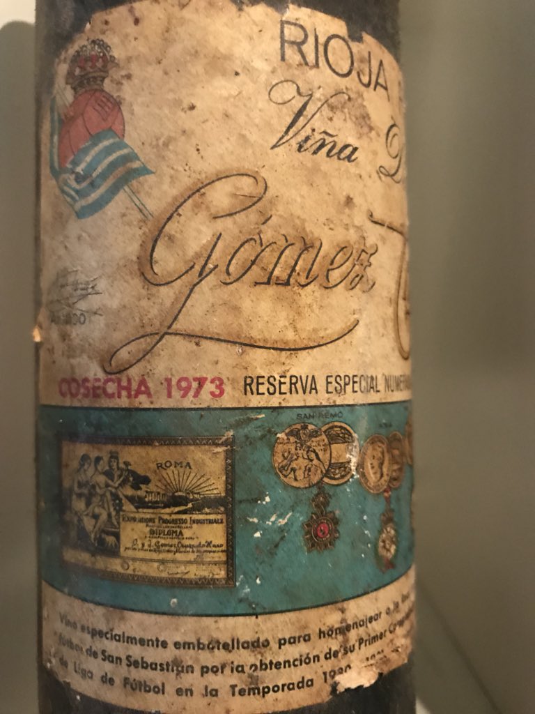 manuelsommelier's tweet photo. #GranComida #Barra #Amigos  #SanJose #Fallas #DiaDelPadre #Ensaladilla #PulpoFrito #EnsaladaPato #AlmejasSalsaVerde #Solomillo #Descubrimiento #Historia @EasoBerri_vlc @b_gomez_cruzado #RvaEspecial1973 #Gastronomia #Winelovers https://t.co/1zYi3AhdGh