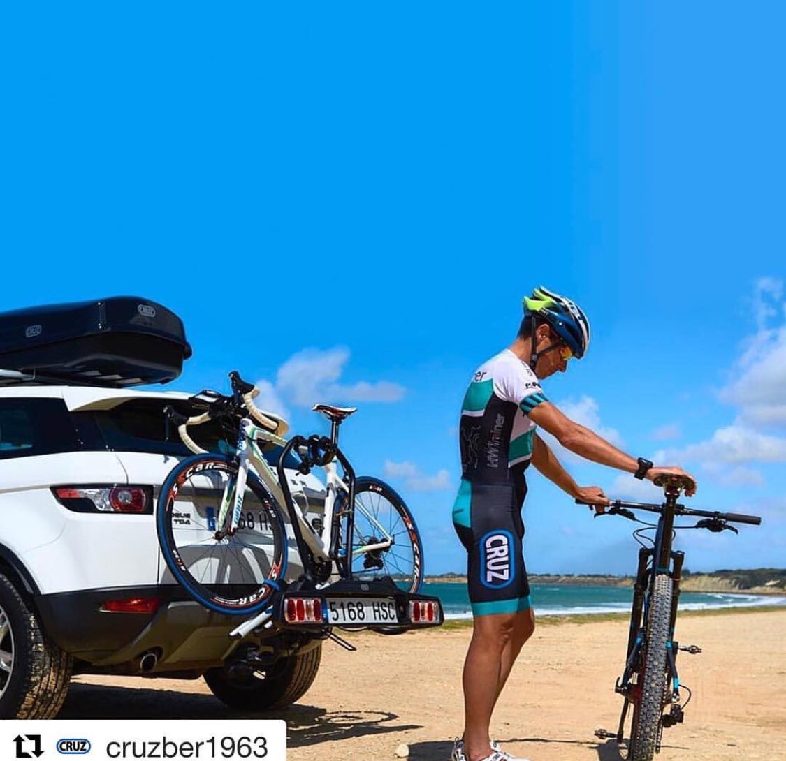 JuanCruzPerera's tweet photo. Ya tenemos el nuevo portabicicletas CRUZ PIVOT, para 3 bicicletas, de @cruzber1963 . Fácil de instalar, enganchado a la bola de remolque, y con un diseño moderno. •
Cruz Pivot. Towbar bike carrier available for 3 bikes.
#Cruz #Cruzber #CruzPivot #towbar #bikecarrier#bike https://t.co/Pl3sVKWTFp