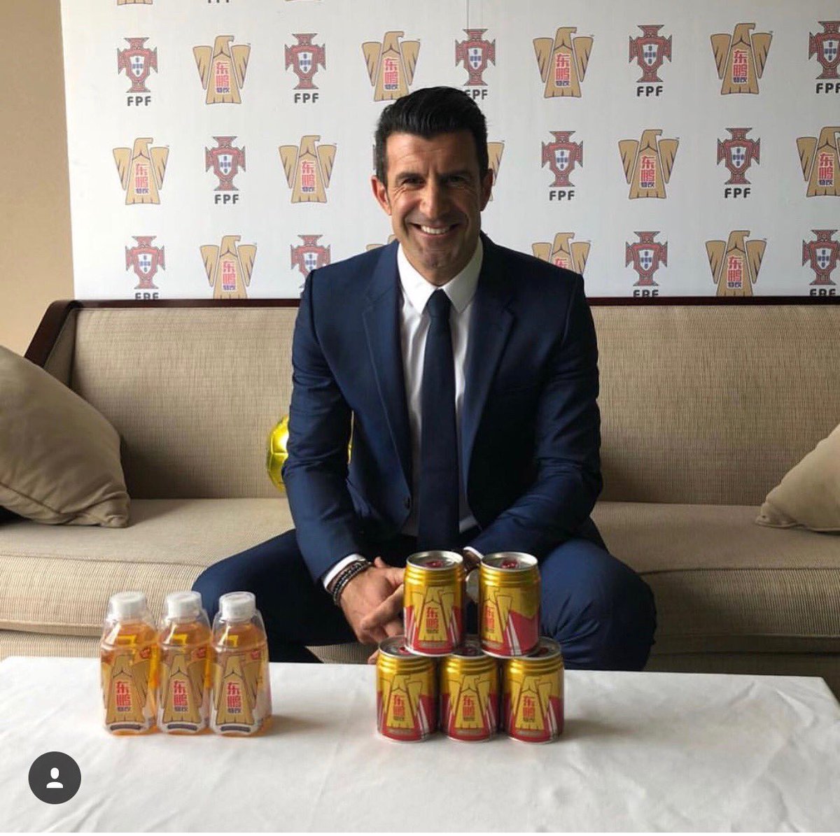 LuisFigo's tweet photo. Working for #eastroc today in #chengdu 🇨🇳 @footballchampionstour #sponsorship #worldcup2018 https://t.co/dXJRC5Mebu