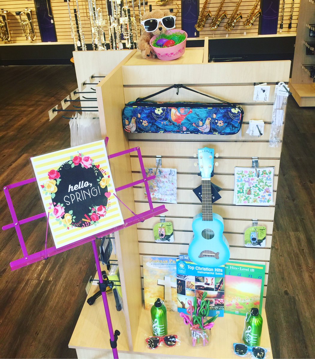 PM has the spring fever!! 🤒🕶💐🌈☀️ #springfever #springbreak #springtime #isitspringyet #sunglassesinside #eastereggshakers #pmmusiccenter #springcolors #ukelife