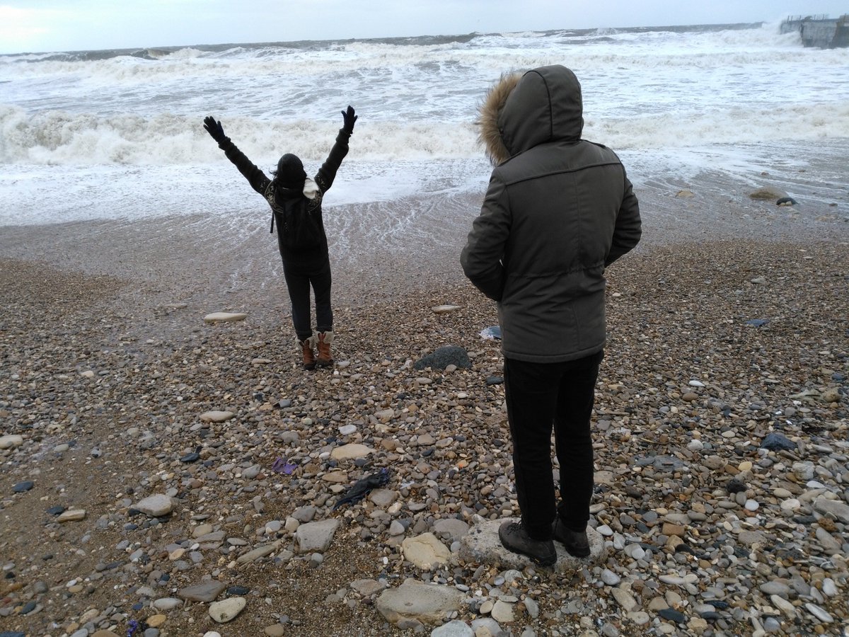 TimboBirch's tweet photo. Surfs up at Seaham https://t.co/8xVXePdjmS