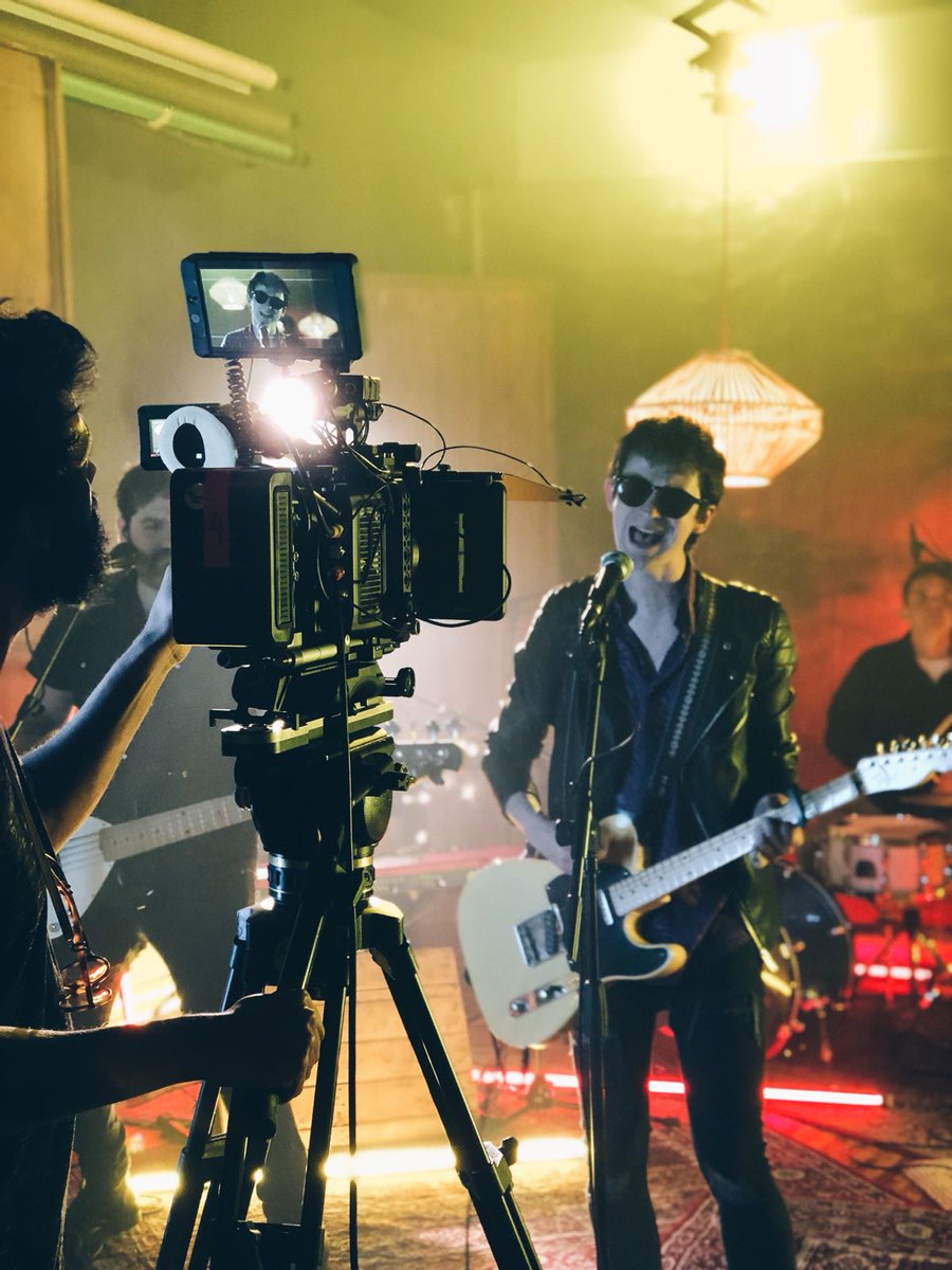 Domingo con @LaCremeFilms grabando lo que será el primer videoclip oficial. Hollywood agarraos las pelucas!