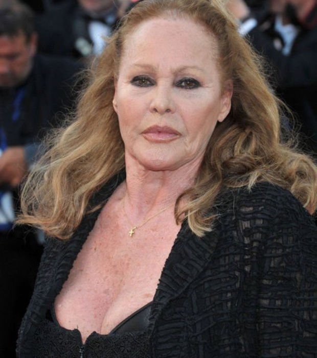 Happy Birthday liebe Ursula Andress! 