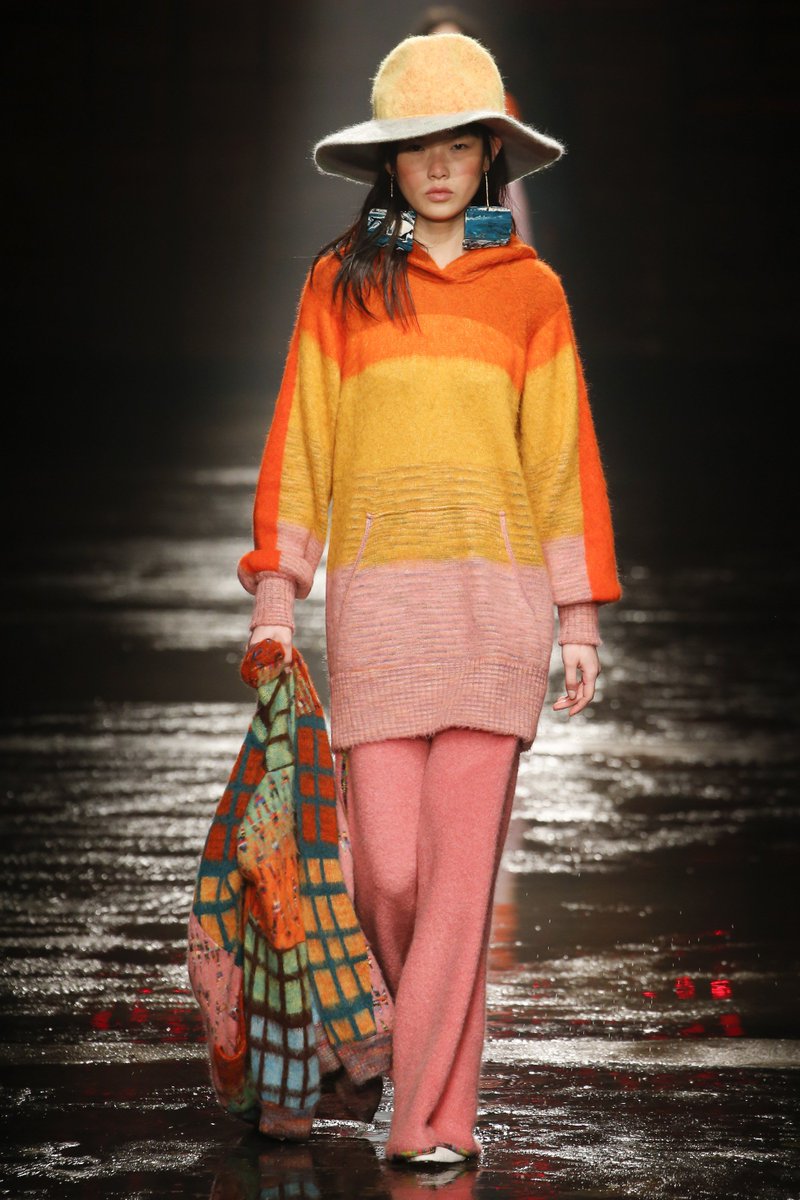 #MilanFashionWeek2018
#Fall2018ReadyToWear
Best of the Runway:

#Missoni (Part 2 of 2)

Shout out to the models: #MayowaNicholas, #RemingtonWilliams, #SijiaKang, and #XieChaoyu

#whocareswhatithink #imanobody