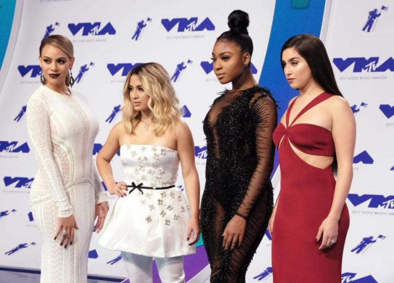 onhitru's tweet photo. ΠΠ΅Π²ΡΡΠΊΠΈ ΠΈΠ· Fifth Harmony Π²Π·ΡΠ»ΠΈ ΠΏΠ°ΡΠ·Ρ ΡΠ°Π΄ΠΈ ΡΠΎΠ»ΡΠ½ΠΎΠΉ ΠΊΠ°ΡΡΠ΅ΡΡ
#fifthharmony #ΠΏΠ΅ΡΠ΅ΡΡΠ² #ΡΠΎΠ»ΡΠ½Π°ΡΠΊΠ°ΡΡΠ΅ΡΠ° #camilacabello #onhit
https://t.co/SgHLRpQp8u https://t.co/aSs9n7hPsv