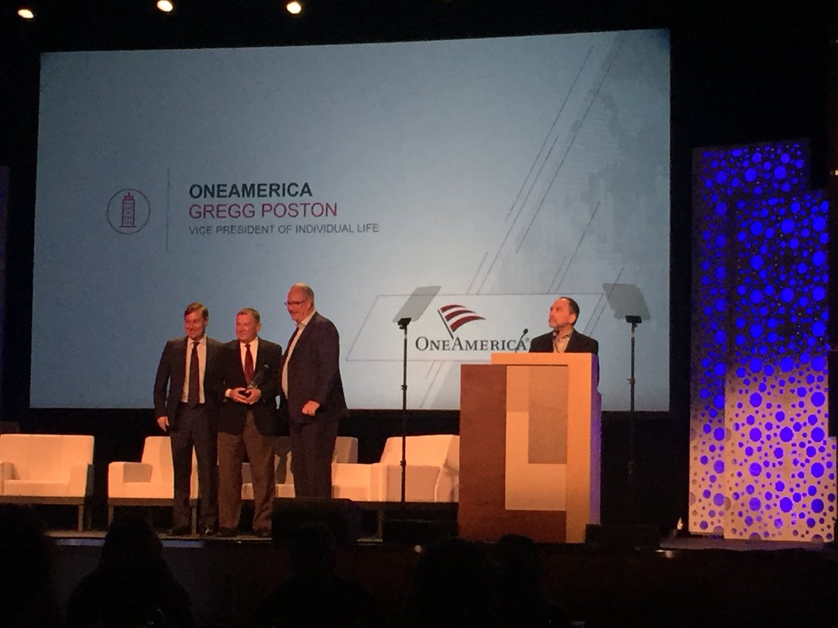 lizardking91's tweet photo. Gregg Poston accepts on behalf of @OneAmerica the @iPipeline 2018 Industry Leadership Award #2018Conn https://t.co/YA8FbJILSo