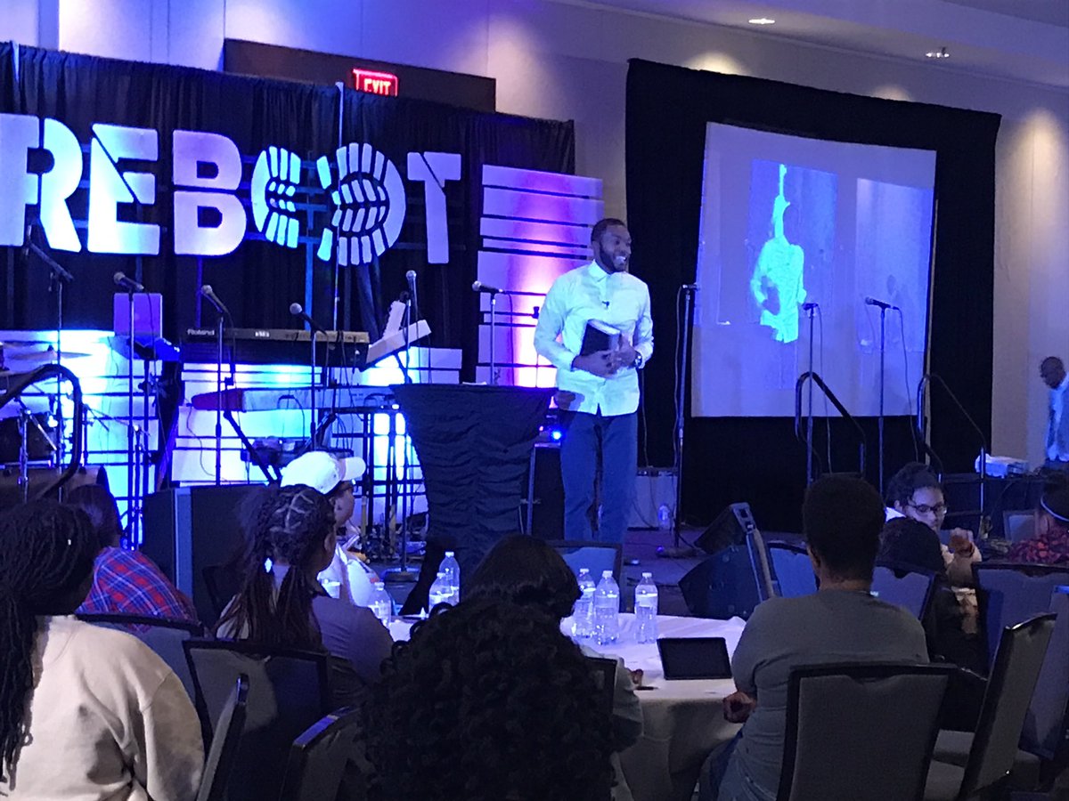 CSCYouthMin's tweet image. Shot out to @pastah_martin for a great weekend. You are now officIally @central_states_ @CSCYouthMin
#ReBOOT2018 #SummitRecap