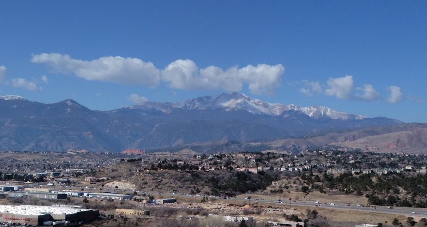 JasonHatt_KCMO's tweet image. Pike&apos;s Peak...before the snow this weekend.  #beautifulcolorado #UAS #projectdocumentation