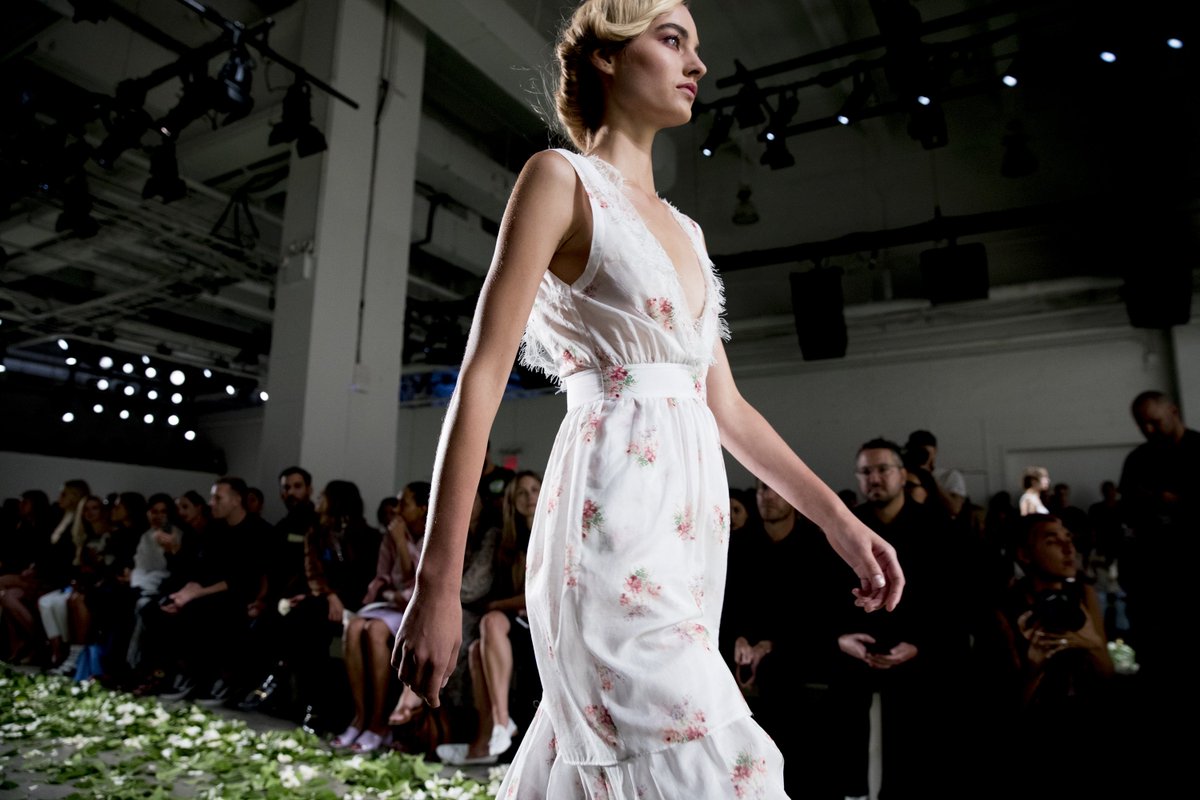 We could not be any happier to announce the launch of Spring Summer 2018 on <a href="/NETAPORTER/">NET-A-PORTER</a> today! Take a peek!
net-a-porter.com/us/en/Shop/Des…