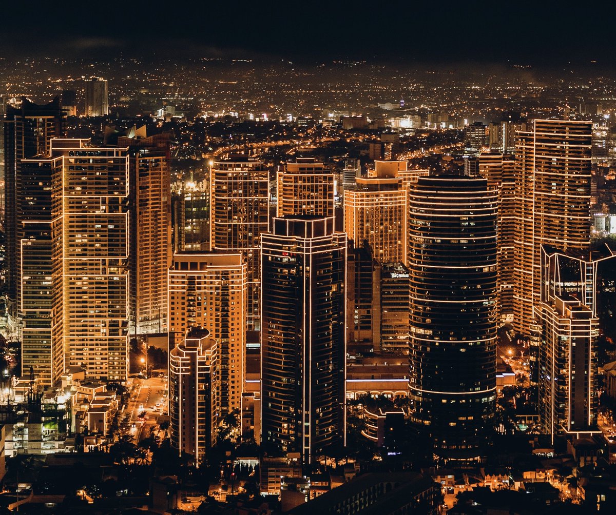 Consensys's tweet photo. In #SanFrancisco tomorrow? Join our #Ethereum Meetup! We'll be discussing how IoT applications and #blockchain are revolutionizing cities across the world. @BlockchainExe #SmartCities https://t.co/8S0DAq99uX https://t.co/6aRnl17TJZ