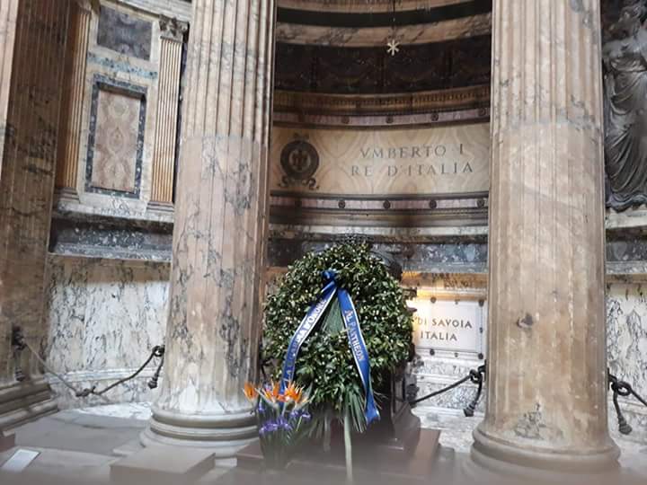 arjonillera1981's tweet photo. #PanteonAgripa obra arquitectónica mejor conservada de #Roma. En su interior tumbas de varios reyes y multitud de obras de arte. #Italia #Romagram #iloveRoma #photoRoma #VivoRoma #Italy #instaron a #bloggerRoma #TravelAlert #travel #Viajarunaventura #viajero https://t.co/13chvdczU5