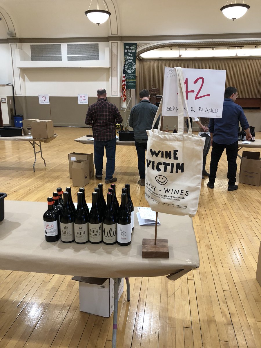grblanco's tweet photo. #ThirdCoastSoif2018 Thanks! great work! #Chicago #LivelyWines #GermanRBlanco #QuintaMilú #CasaAurora #LaBicicletaVoladora #ArtisanWines https://t.co/zwAID00DFn